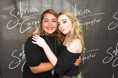 sabrinacarpenter-daily_2835229.jpg