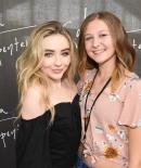 sabrinacarpenter-daily_2831029.jpg