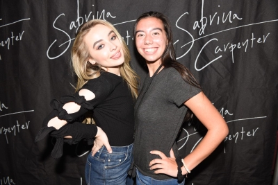 sabrinacarpenter-daily_2811529.jpg