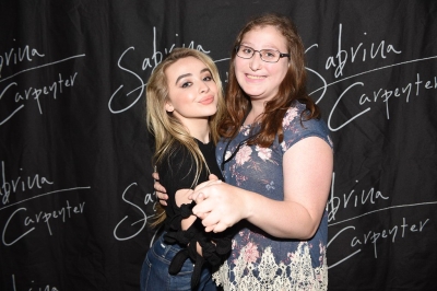 sabrinacarpenter-daily_2816329.jpg