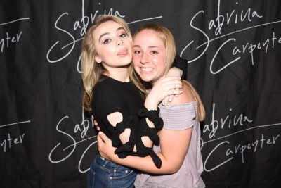 sabrinacarpenter-daily_2817329.jpg