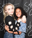 sabrinacarpenter-daily_2815729.jpg