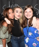 sabrinacarpenter-daily_283829.jpg