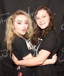 sabrinacarpenter-daily_283629.jpg