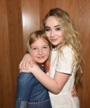 sabrinacarpenter-daily_28329.jpg