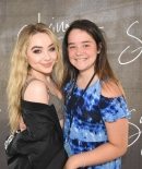 sabrinacarpenter-daily_285629.jpg