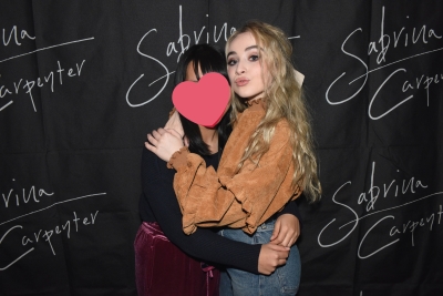 sabrinacarpenter-daily_2814529.jpg