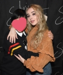 sabrinacarpenter-daily_2813029.jpg