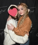 sabrinacarpenter-daily_28329.jpg