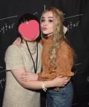 sabrinacarpenter-daily_285629.jpg