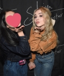 sabrinacarpenter-daily_288229.jpg