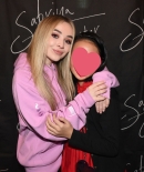 sabrinacarpenter-daily_284029.jpg