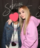 sabrinacarpenter-daily_286829.jpg