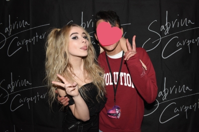 sabrinacarpenter-daily_281129.jpg