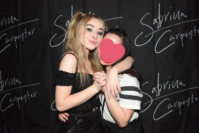 sabrinacarpenter-daily_282829.jpg