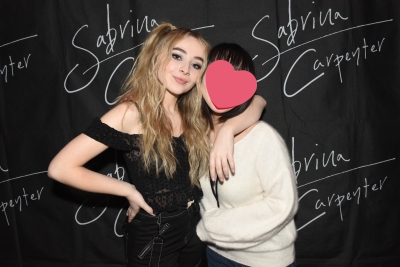 sabrinacarpenter-daily_284929.jpg