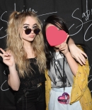 sabrinacarpenter-daily_2812629.jpg