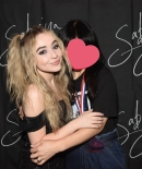 sabrinacarpenter-daily_2813529.jpg