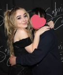 sabrinacarpenter-daily_281429.jpg