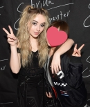 sabrinacarpenter-daily_2817429.jpg