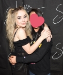 sabrinacarpenter-daily_2818829.jpg