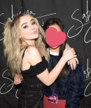 sabrinacarpenter-daily_2819329.jpg