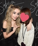 sabrinacarpenter-daily_2819429.jpg