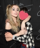 sabrinacarpenter-daily_2821629.jpg