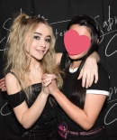 sabrinacarpenter-daily_282629.jpg