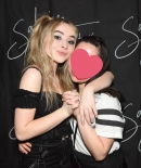 sabrinacarpenter-daily_282829.jpg