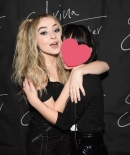 sabrinacarpenter-daily_283429.jpg