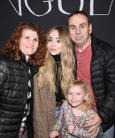 sabrinacarpenter-daily_28529.jpg