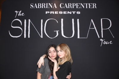 sabrinacarpenter-daily_2818429.jpg