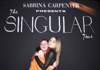 sabrinacarpenter-daily_2820729.jpg