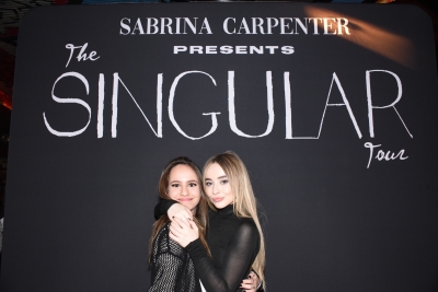 sabrinacarpenter-daily_2826329.jpg