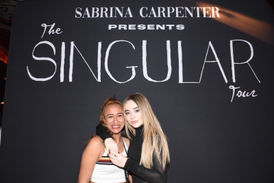 sabrinacarpenter-daily_2827329.jpg