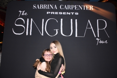 sabrinacarpenter-daily_2829129.jpg