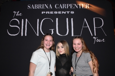 sabrinacarpenter-daily_2830429.jpg