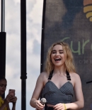 sabrinacarpenter-daily_281229.jpg