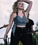 sabrinacarpenter-daily_28129.jpg