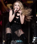 sabrinacarpenter-daily_285629.jpg