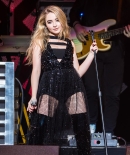 sabrinacarpenter-daily_287029.jpg