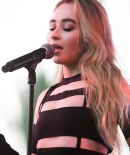 sabrinacarpenter-daily_282429.jpg