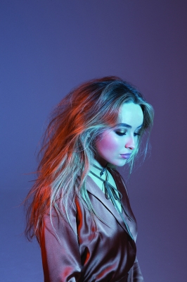 sabrinacarpenter-daily_28229.jpg