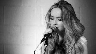 sabrinacarpenter-daily_2816729.jpg