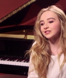 sabrinacarpenter-daily_2812829.jpg