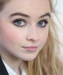 sabrinacarpenter-daily_2826829.jpg