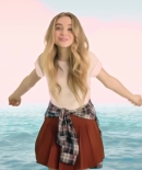 sabrinacarpenter-daily_281429.jpg