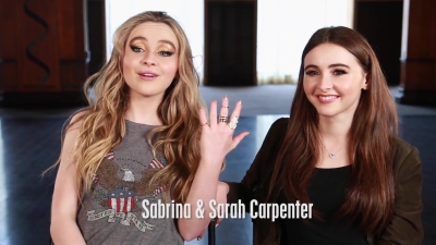 sabrinacarpenter-daily_281729.jpg