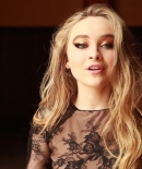 sabrinacarpenter-daily_28129.jpg